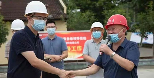 重慶市墊江縣縣長(zhǎng)賈暉帶隊(duì)視察我司工廠(chǎng)實(shí)況